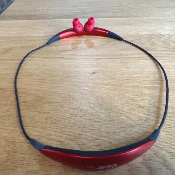 Samsung Gear Circle Wireless Headphones, Around the Neck Design, Red - Picture 3 of 16